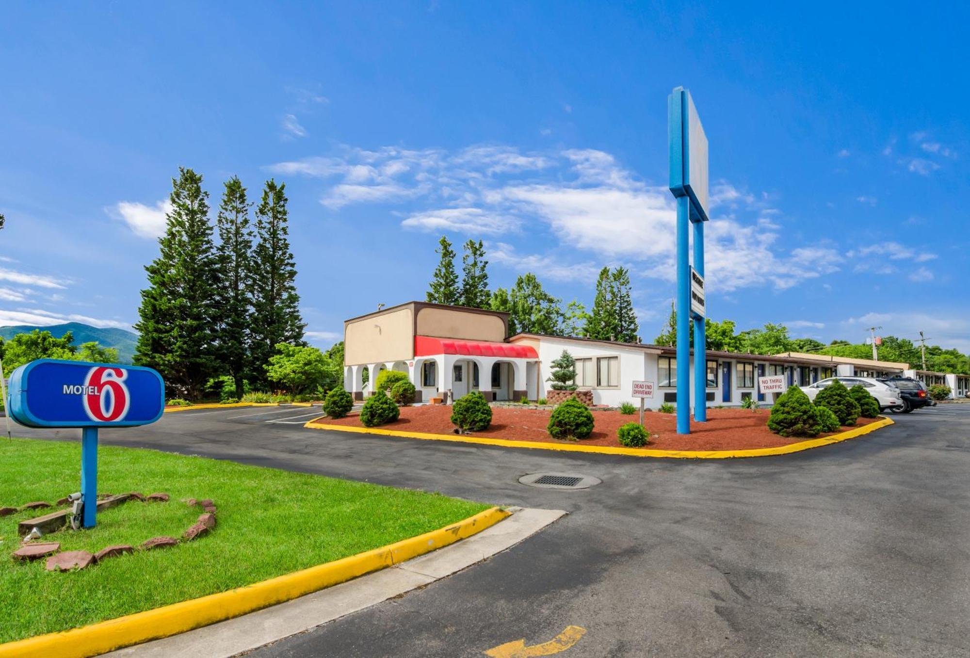 Motel 6-Salem, Va Екстериор снимка